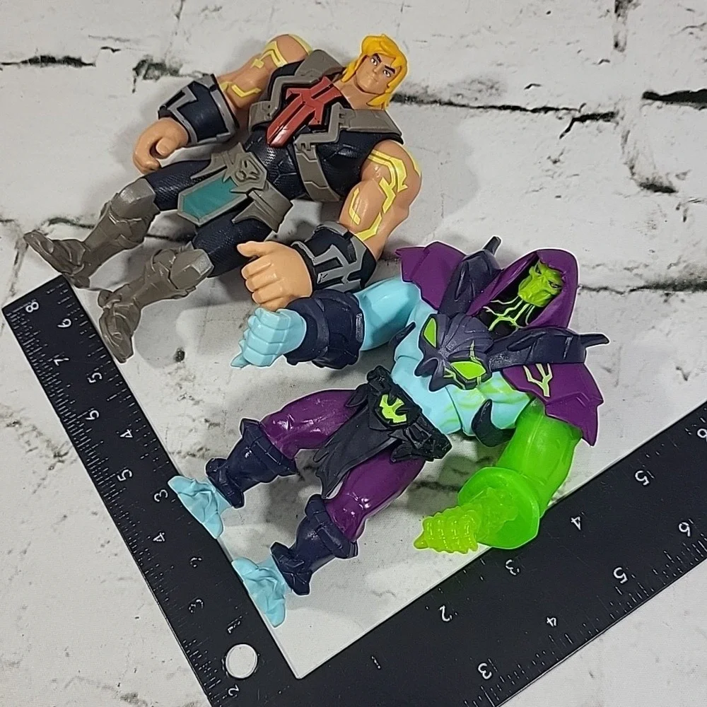 Masters‎ Of The Universe He-Man And Skeletor Poseable Action Figures 2021 MOTU